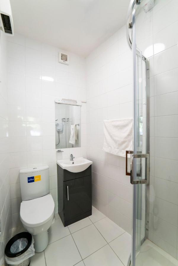 Charming City Centre Guest House Galway Ngoại thất bức ảnh