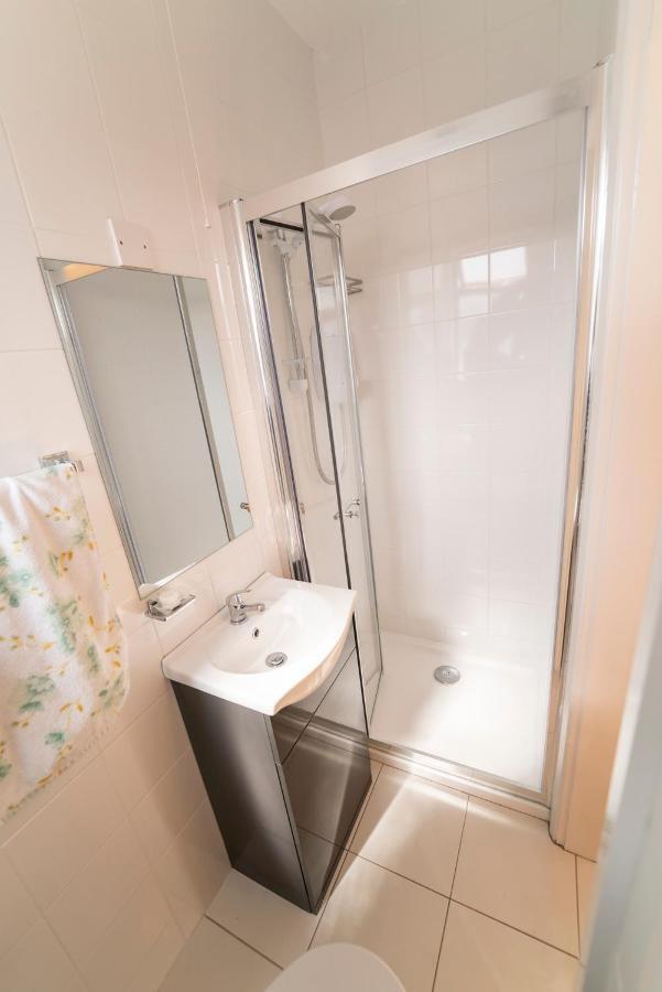 Charming City Centre Guest House Galway Ngoại thất bức ảnh